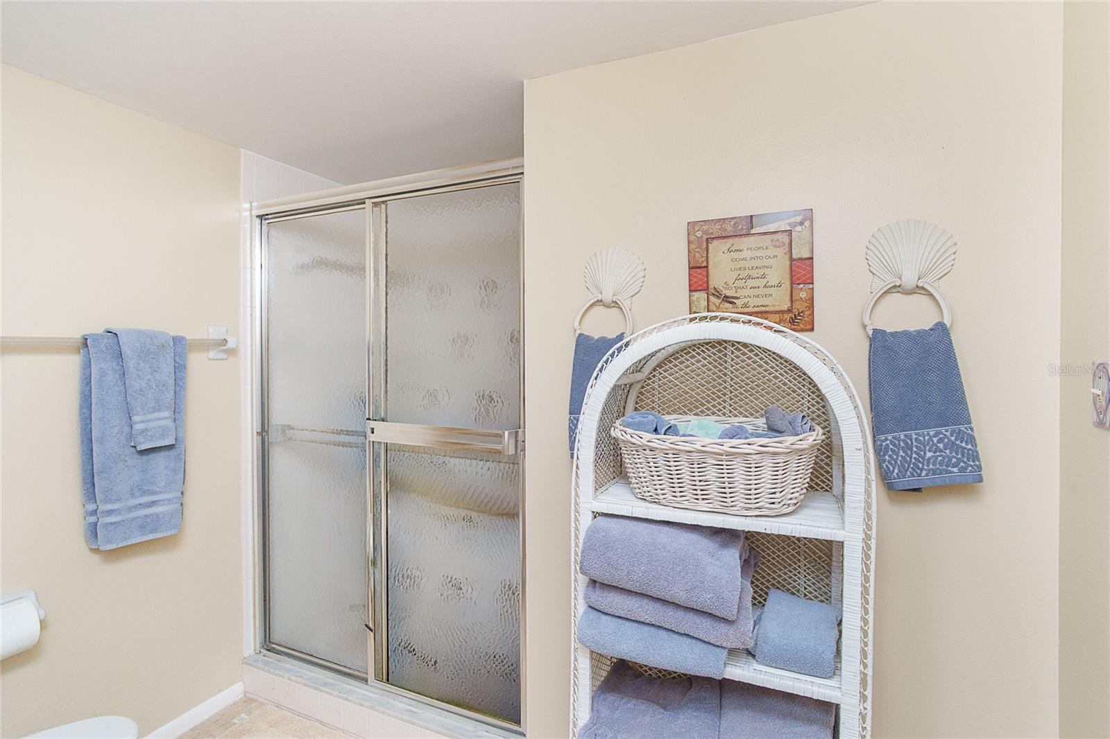 OAKES 03 - Residential