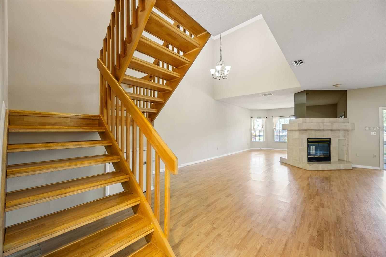 1171 CLAYS TRAIL