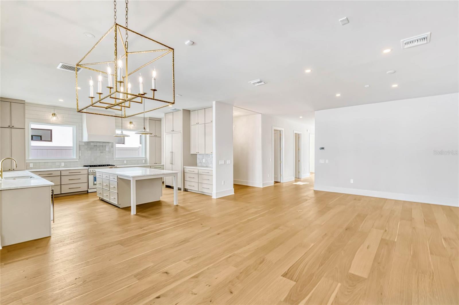 VERGE BONITA PLACE - Residential