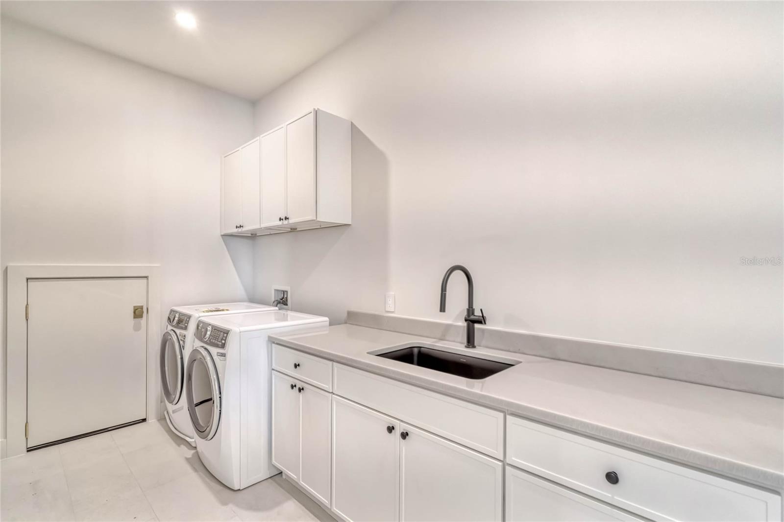 VERGE BONITA PLACE - Residential