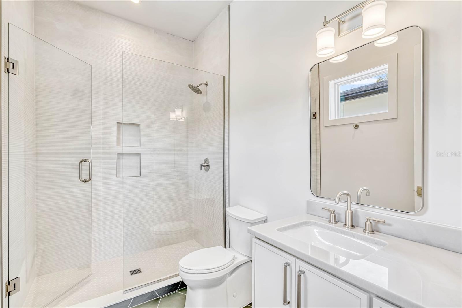 VERGE BONITA PLACE - Residential