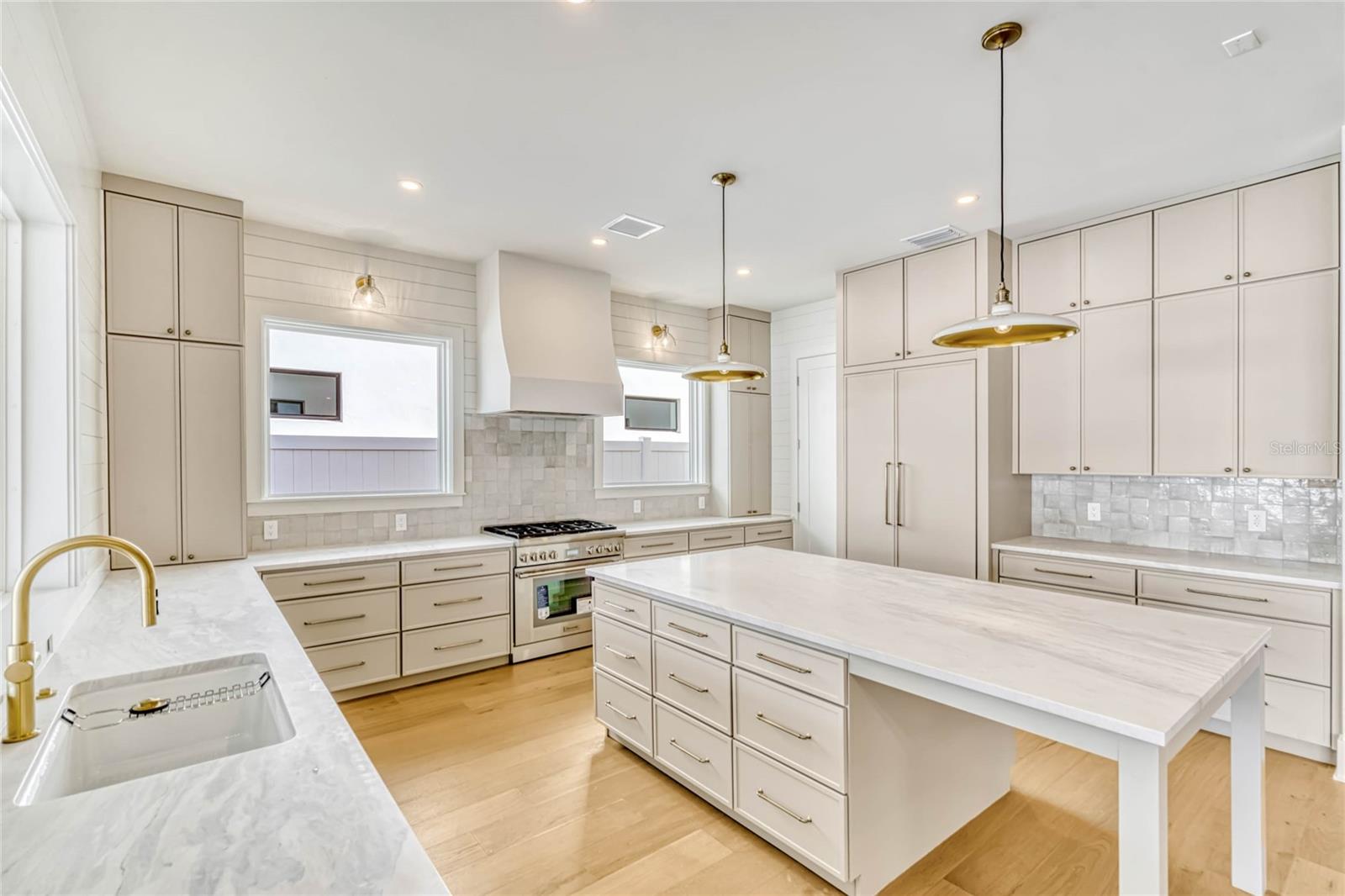 VERGE BONITA PLACE - Residential