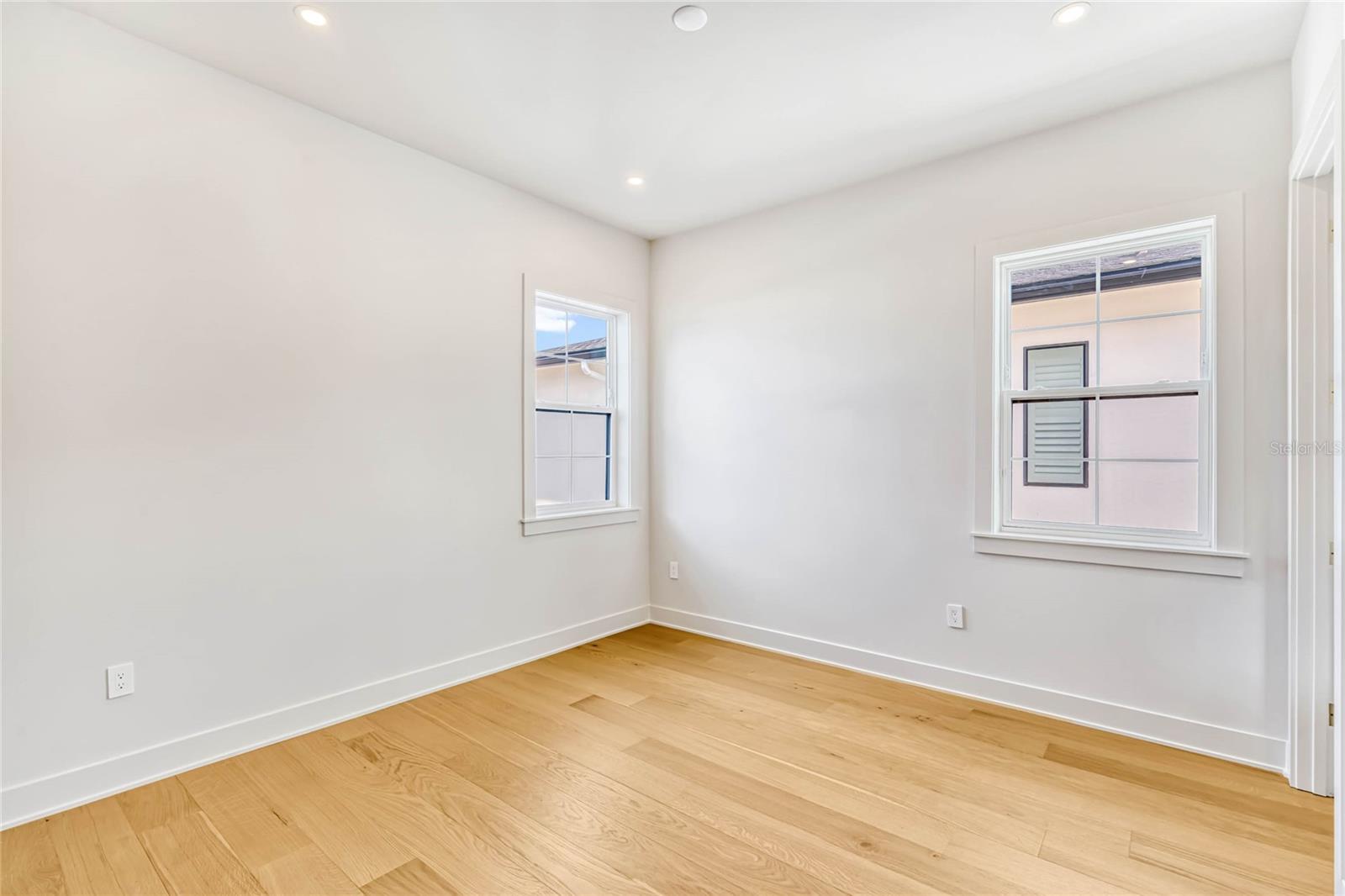VERGE BONITA PLACE - Residential