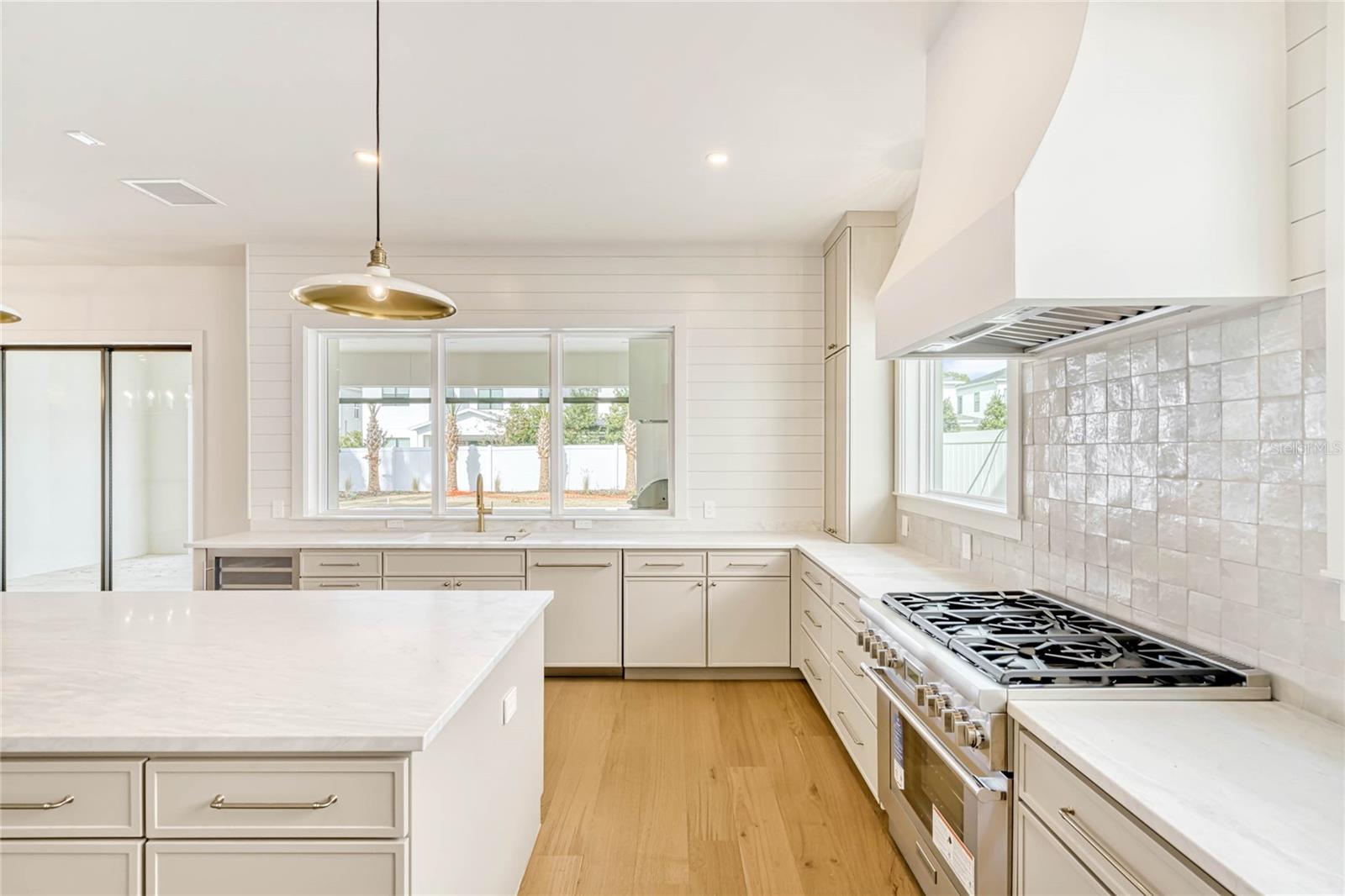 VERGE BONITA PLACE - Residential
