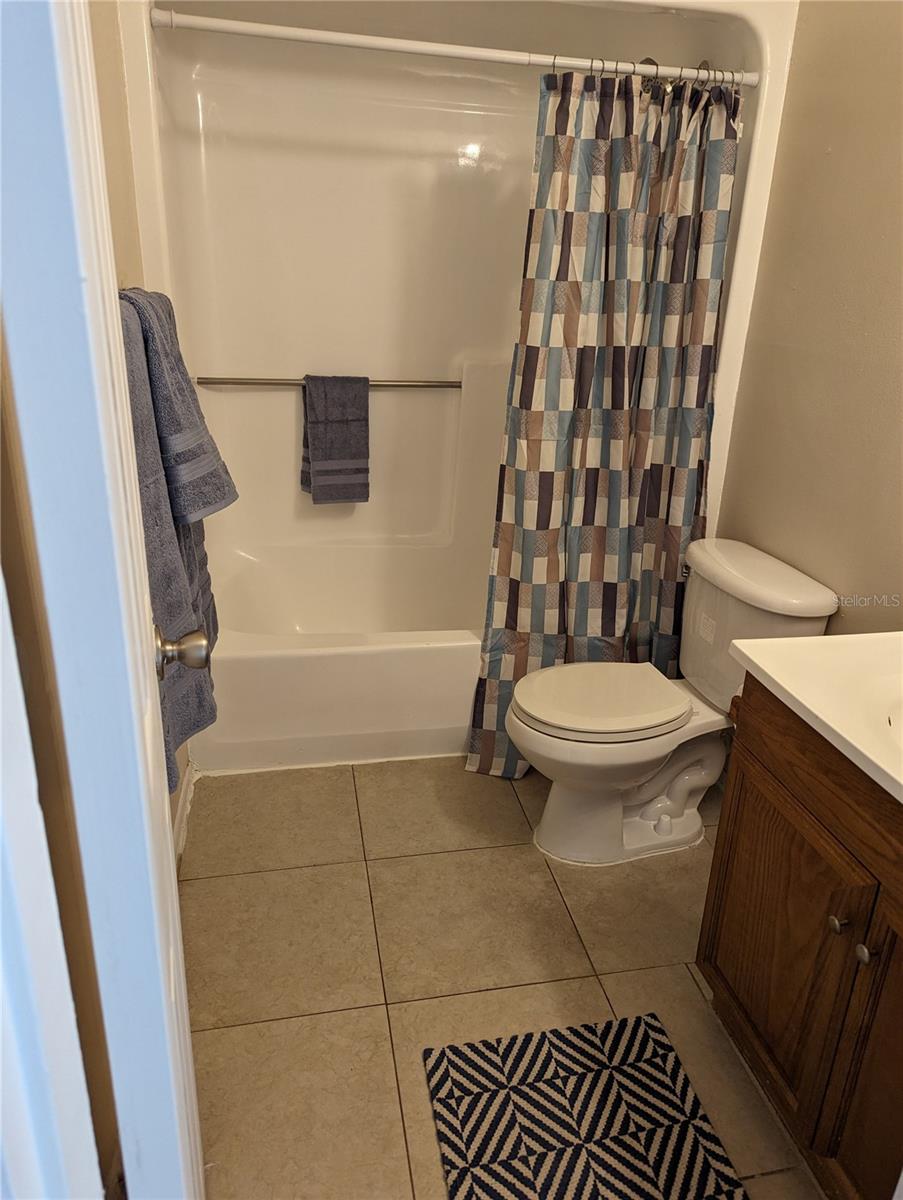 ST JOHNS RIVER LAND CO - Residential Lease