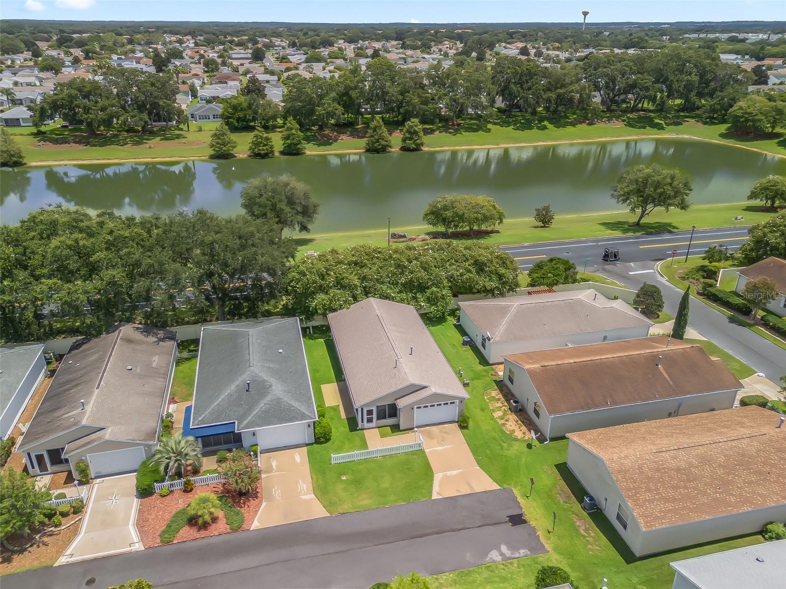 765 LESLIE LANE
