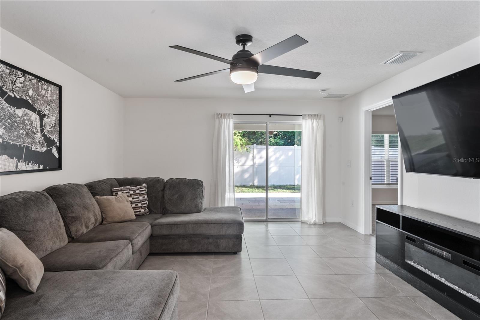 37209 KINGS CROWN DRIVE