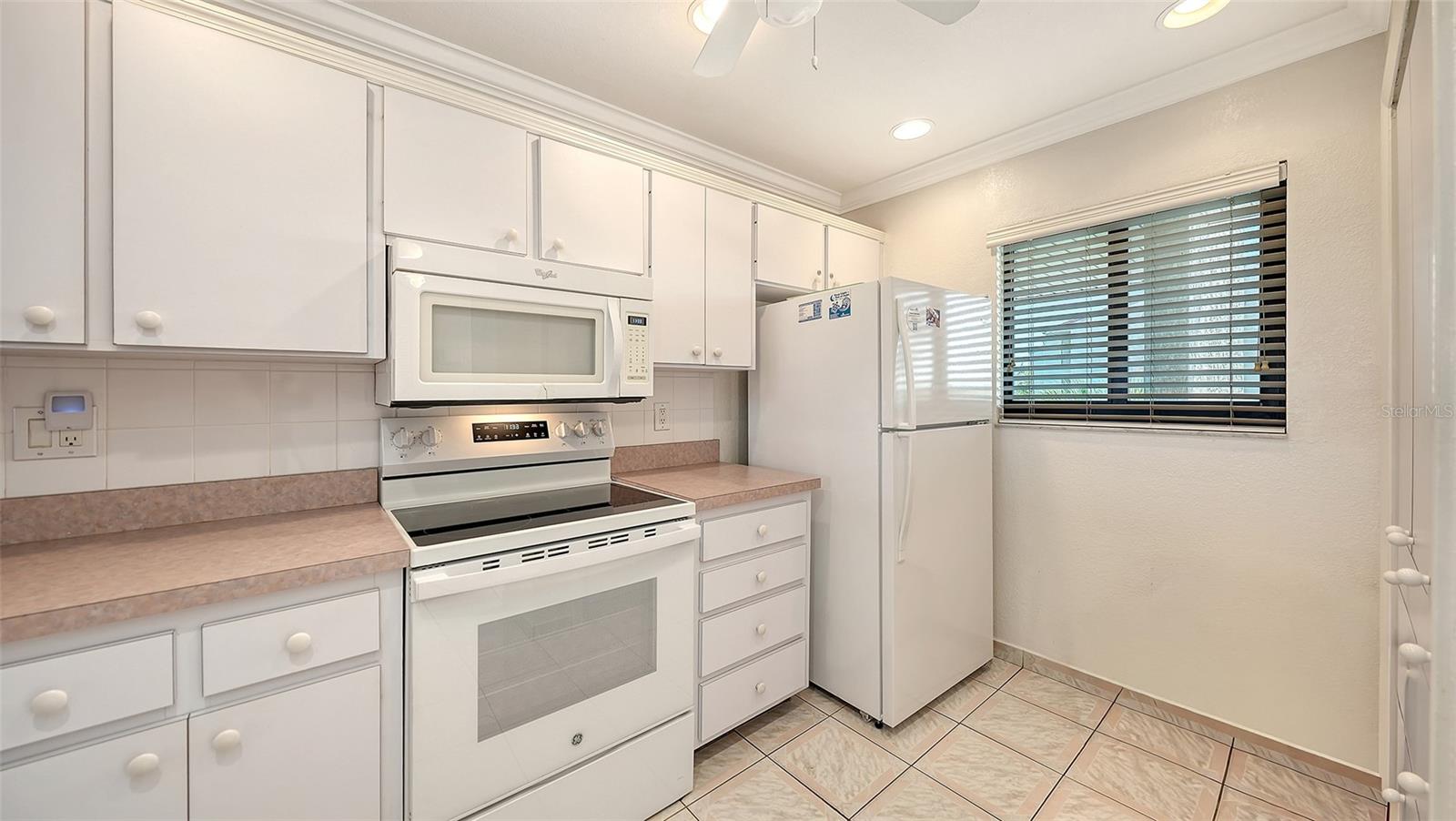 SIESTA DUNES BEACH - Residential