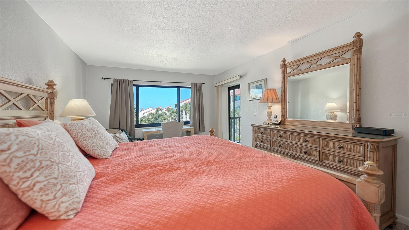 SIESTA DUNES BEACH - Residential