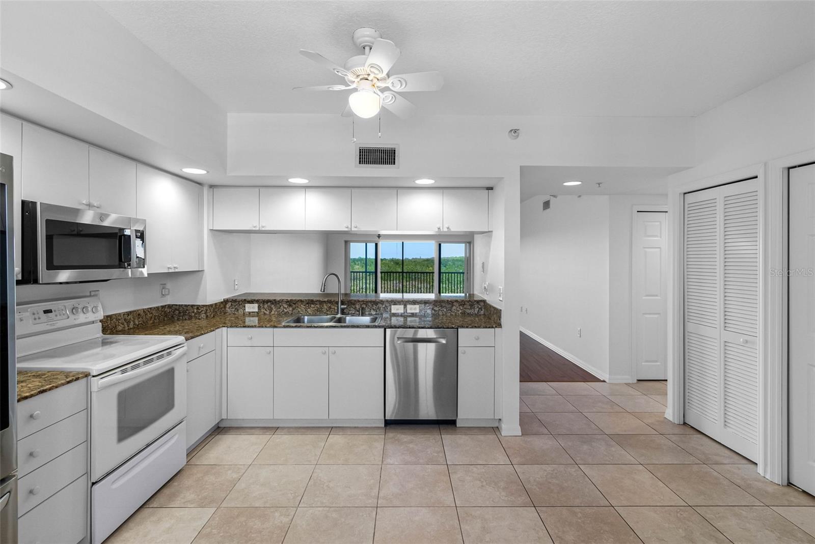 SHORES OF LONG BAYOU CONDO - Residential