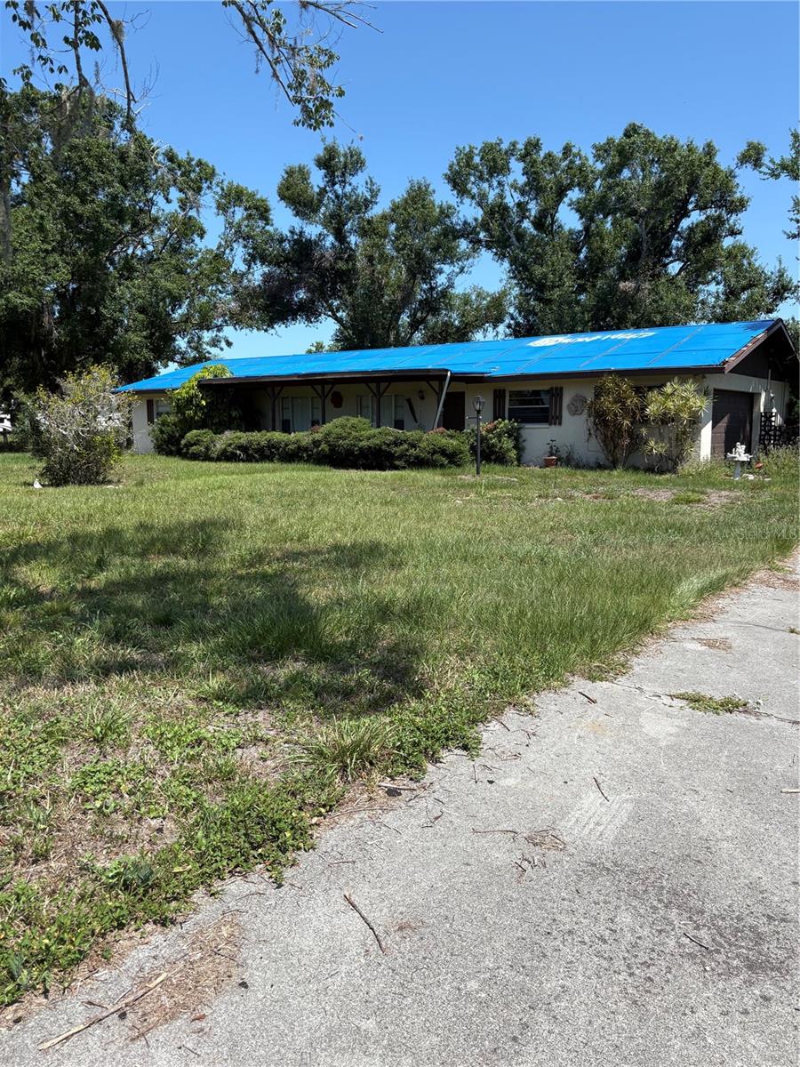 Lots of potential, needs a roof immediately, to be paid for by the buyer. 3/2 baths, partially fenced