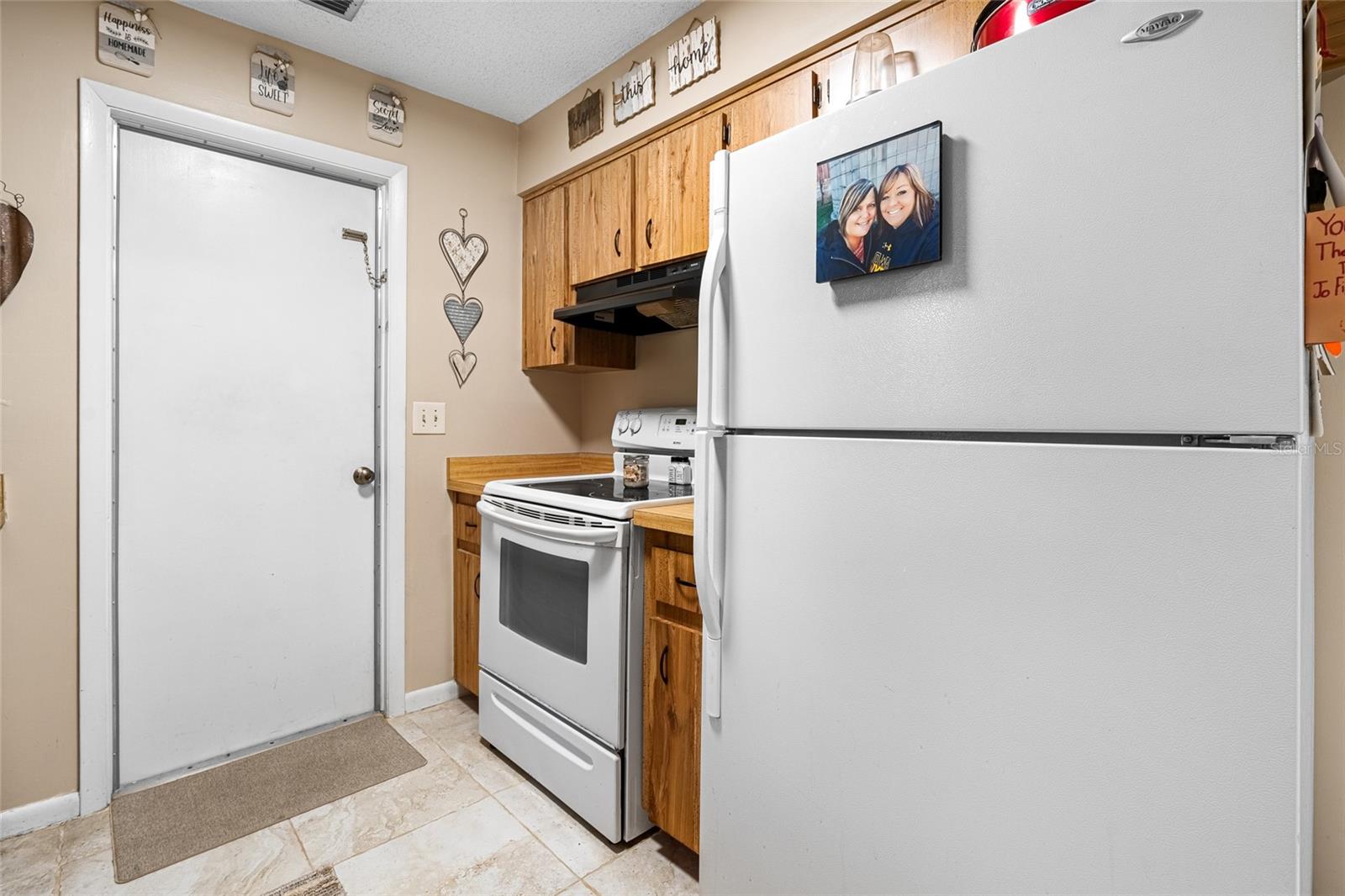 LAKE WEIR GARDENS - Residential