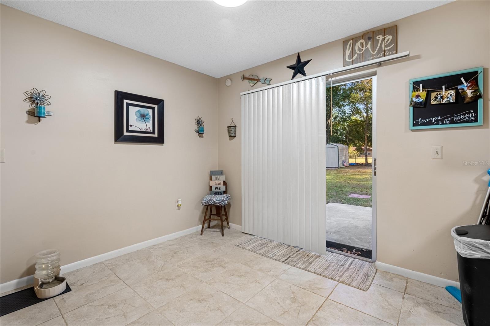 LAKE WEIR GARDENS - Residential