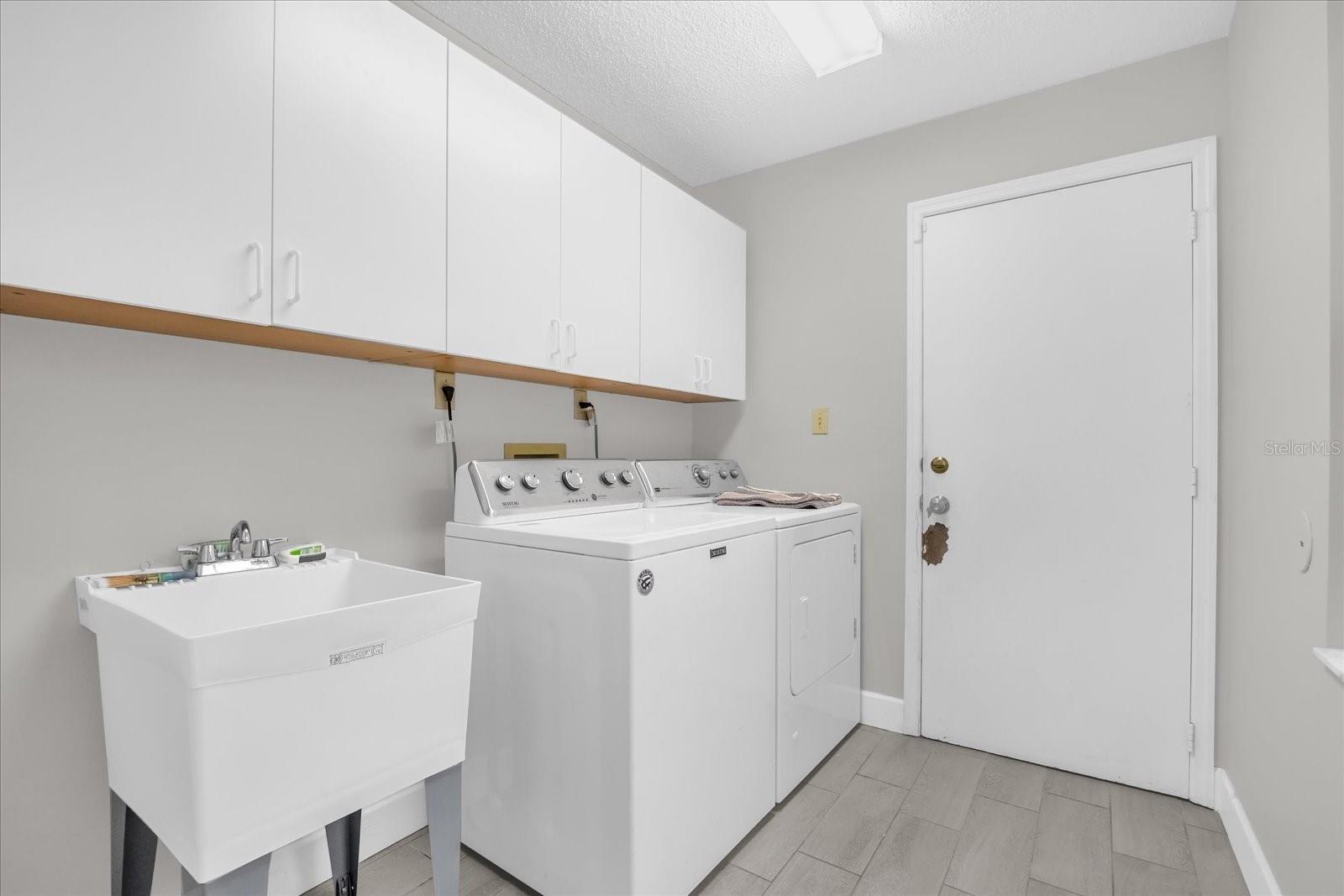 PARKVIEW POINTE SEC 01 REP - Residential Lease