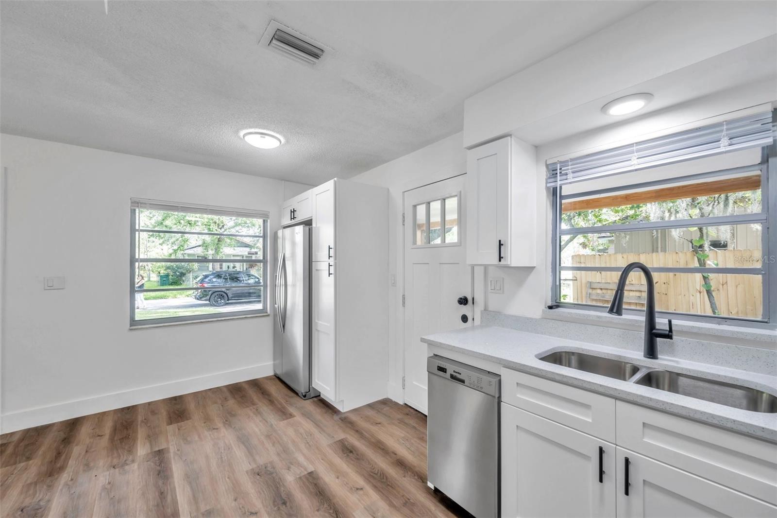 CATHERINE CITY SUB - Residential Lease