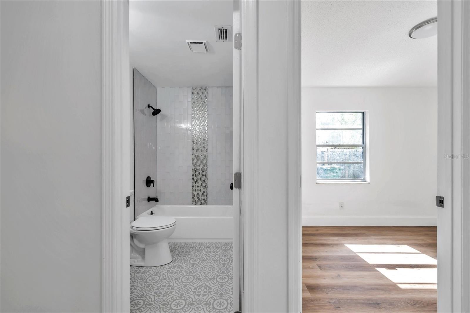 CATHERINE CITY SUB - Residential Lease