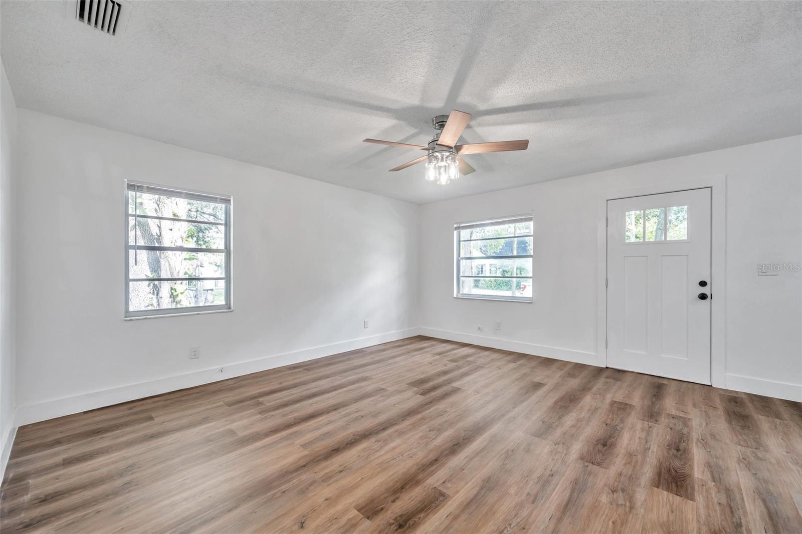 CATHERINE CITY SUB - Residential Lease