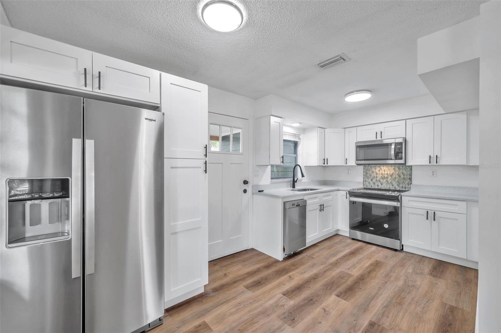 CATHERINE CITY SUB - Residential Lease