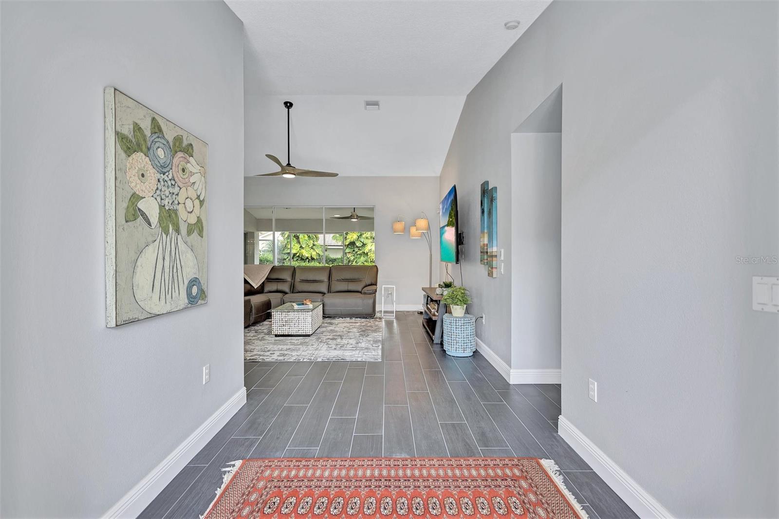 CALUSA LAKES - Residential
