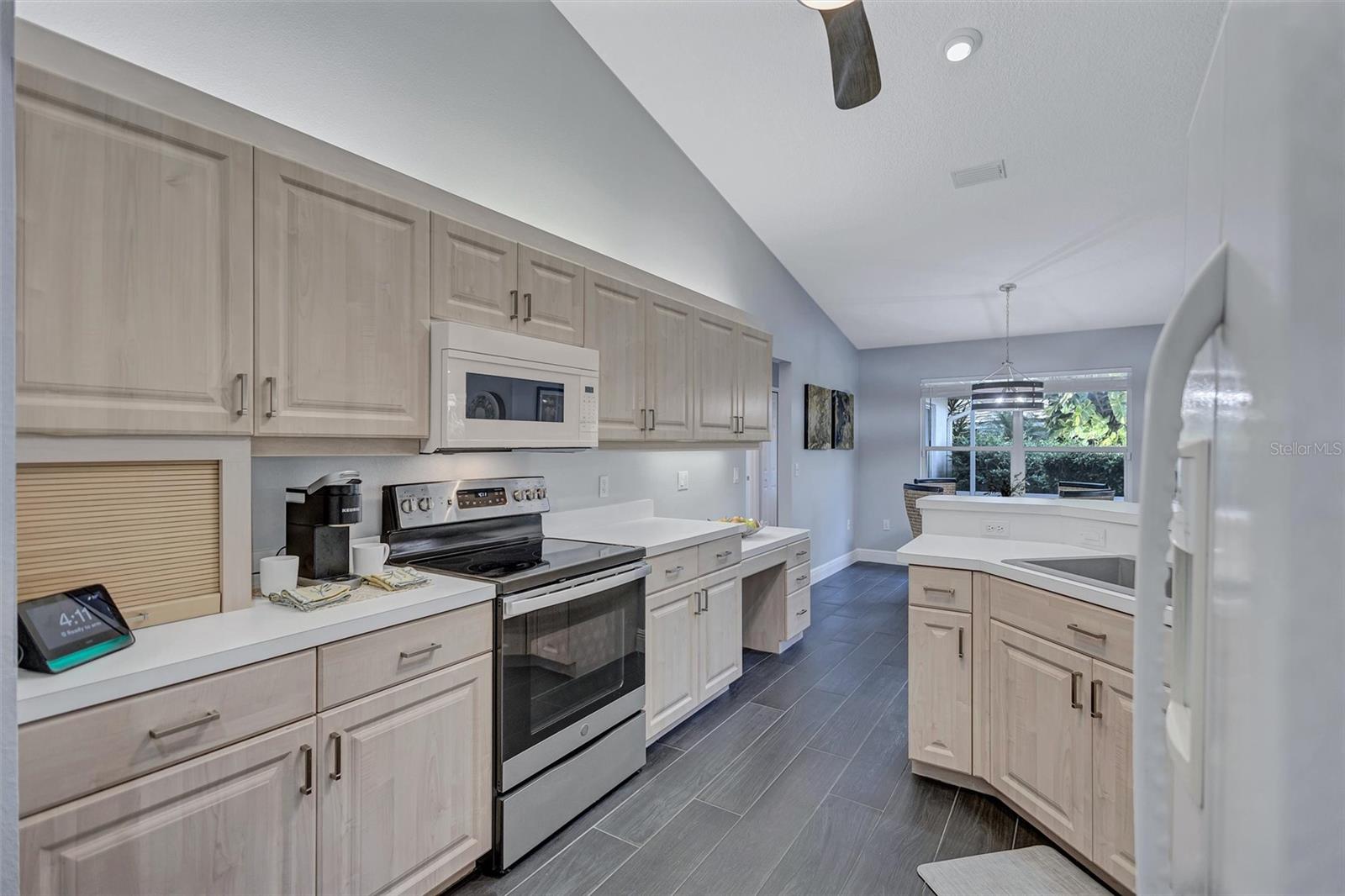 CALUSA LAKES - Residential