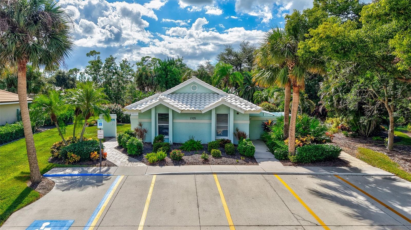 CALUSA LAKES - Residential