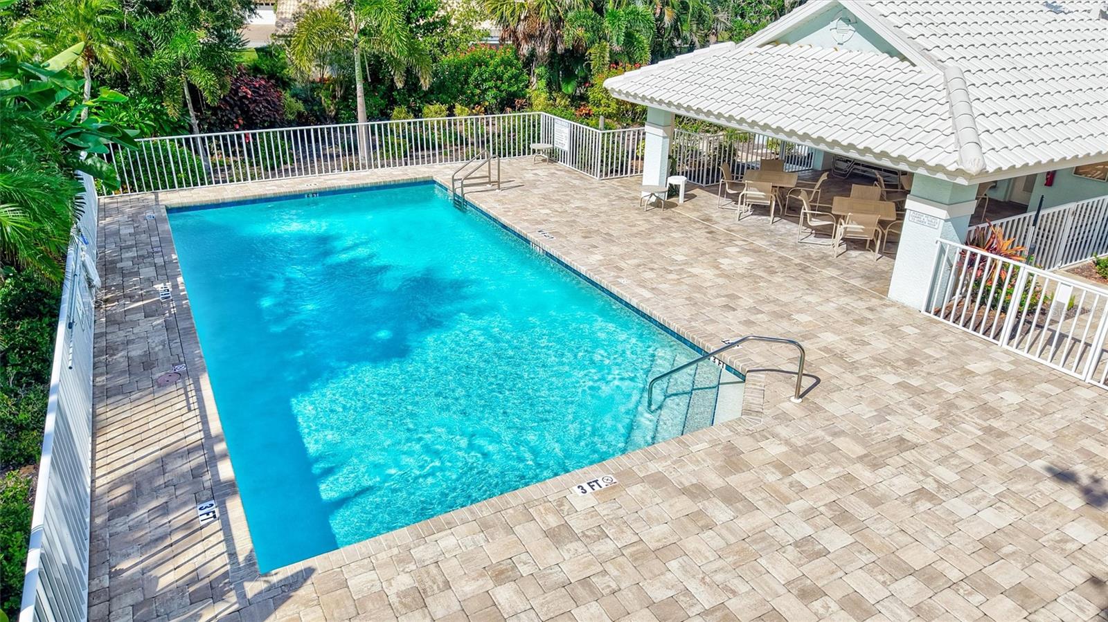 CALUSA LAKES - Residential