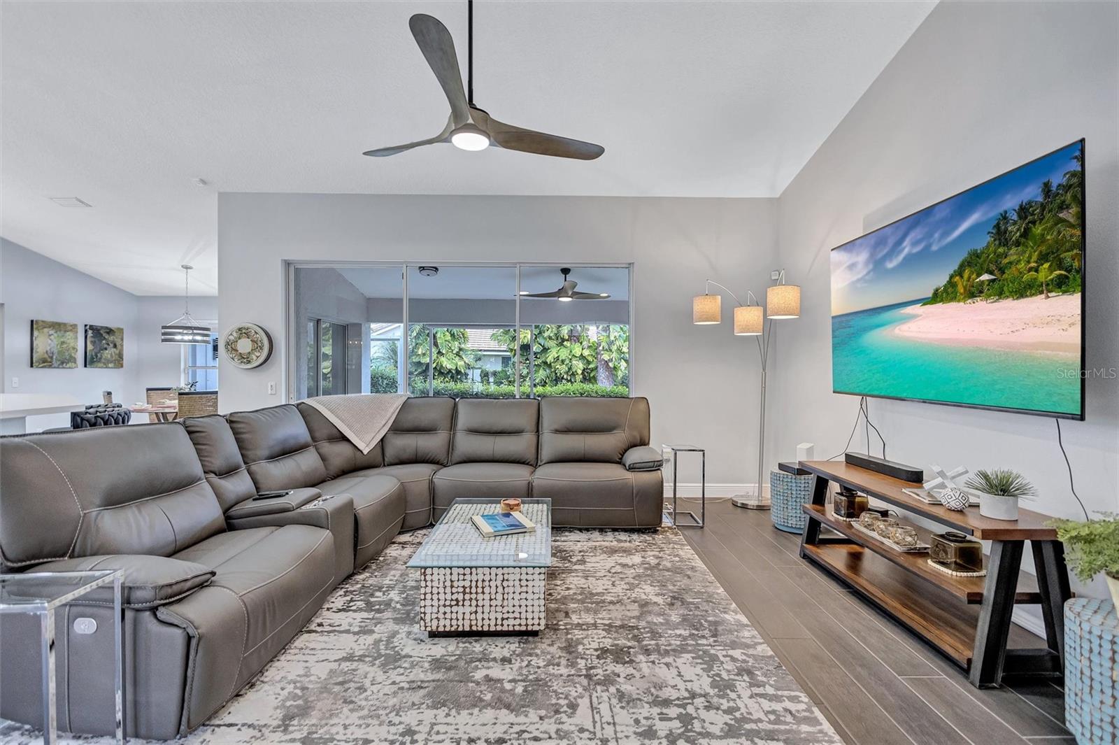 CALUSA LAKES - Residential