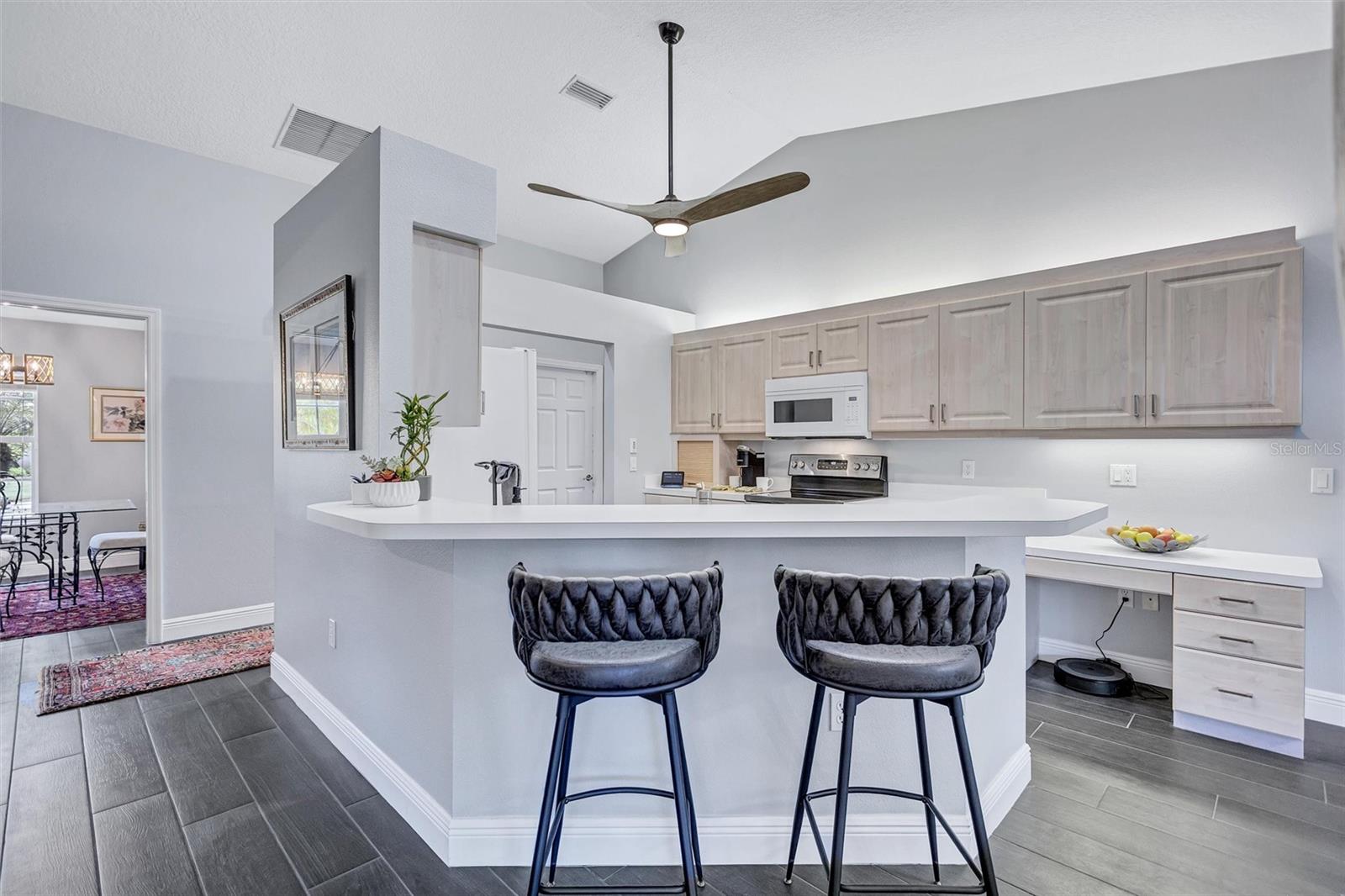 CALUSA LAKES - Residential