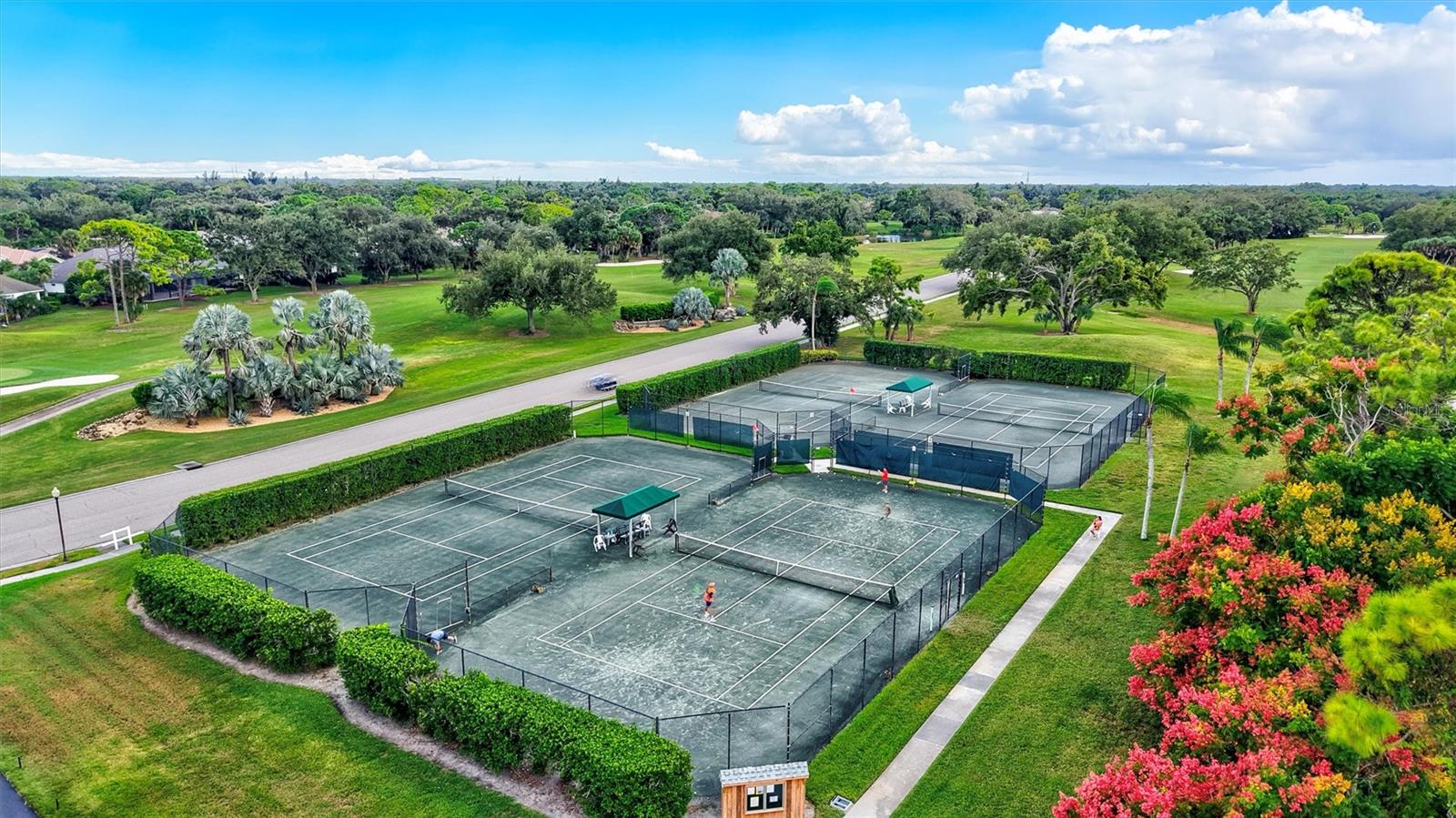 CALUSA LAKES - Residential