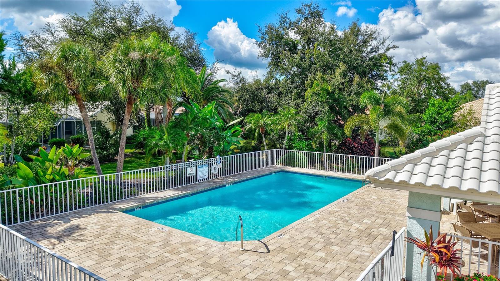 CALUSA LAKES - Residential