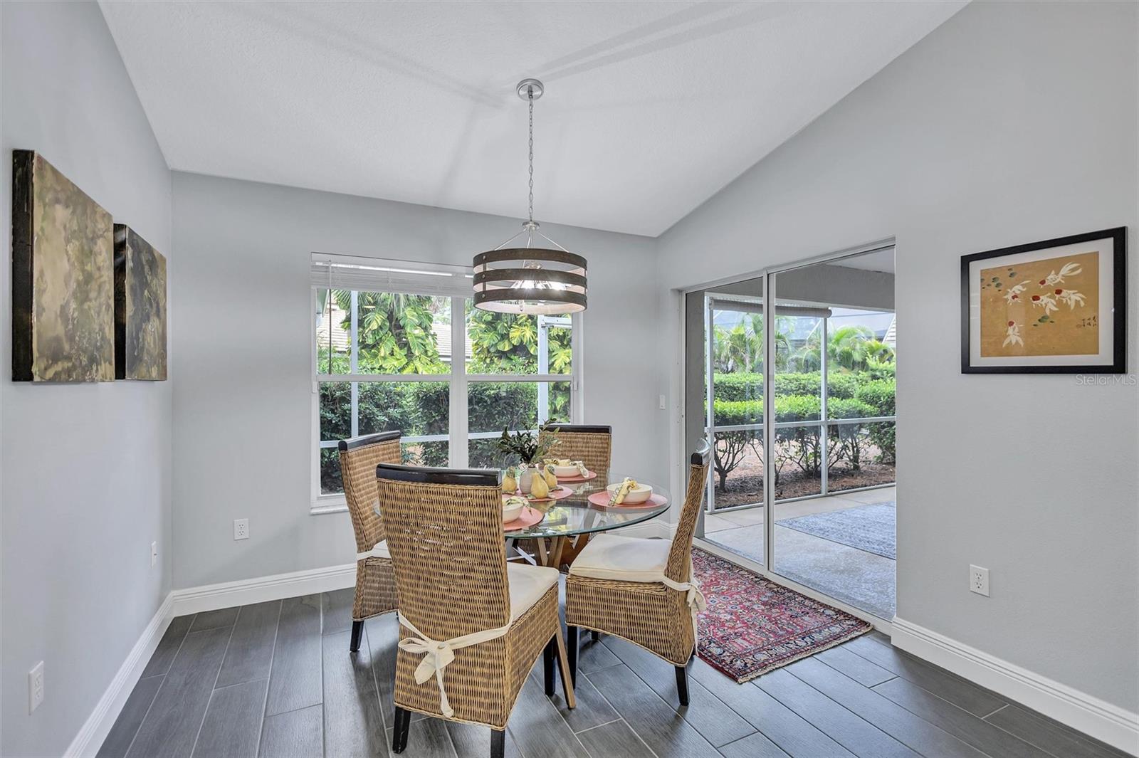 CALUSA LAKES - Residential