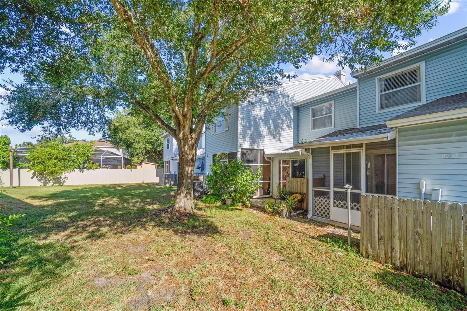 COPPERFIELD TWNHMS - Residential
