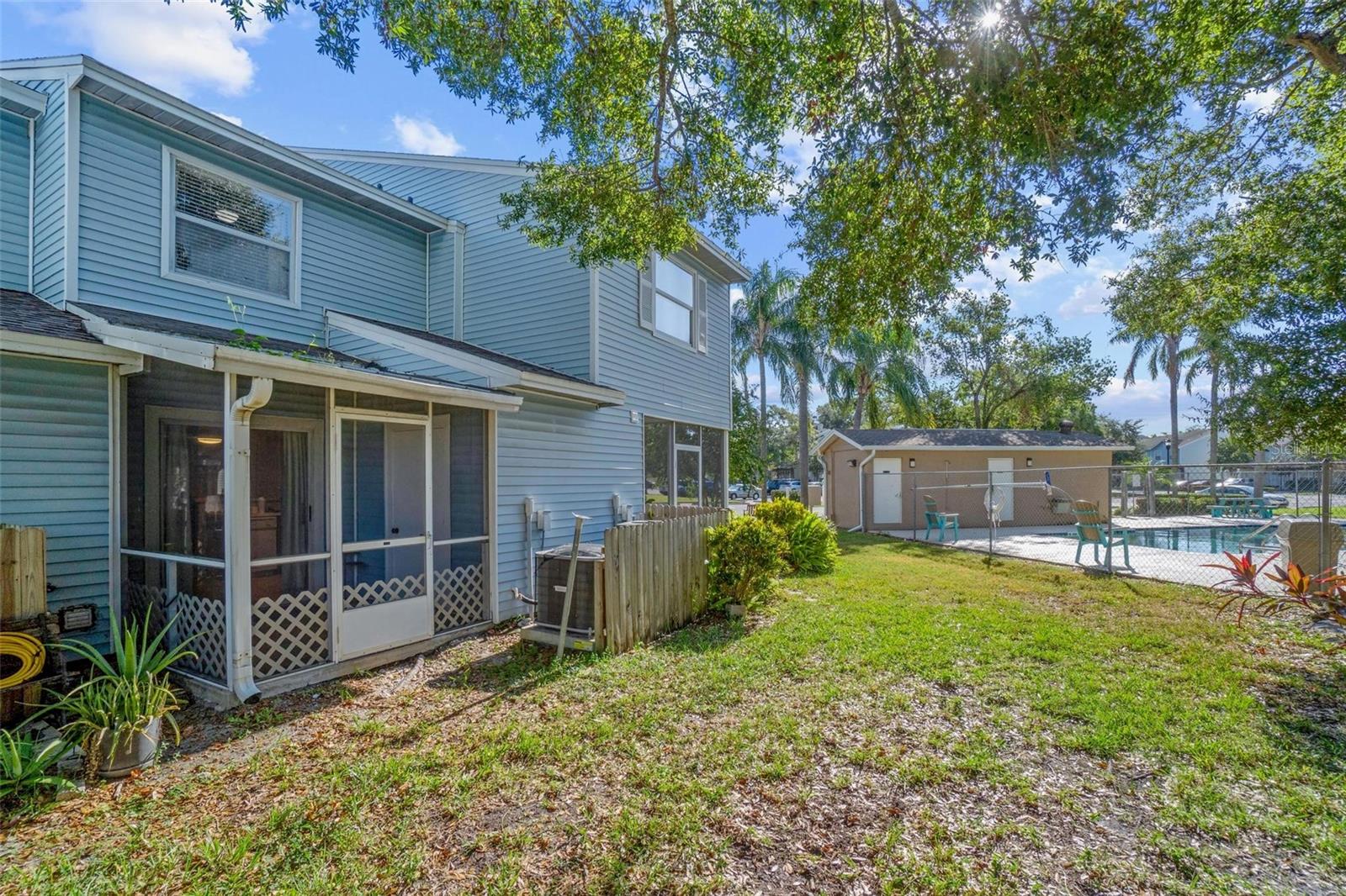 COPPERFIELD TWNHMS - Residential
