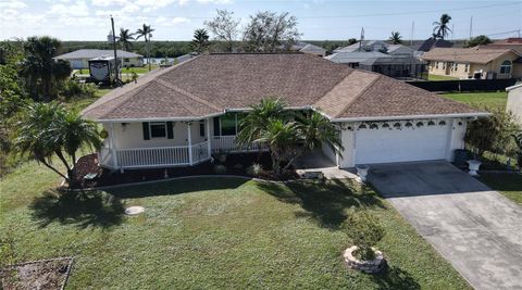 A home in PORT CHARLOTTE