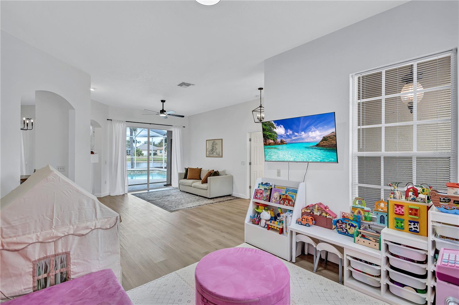 RIVER WATCH - Residential