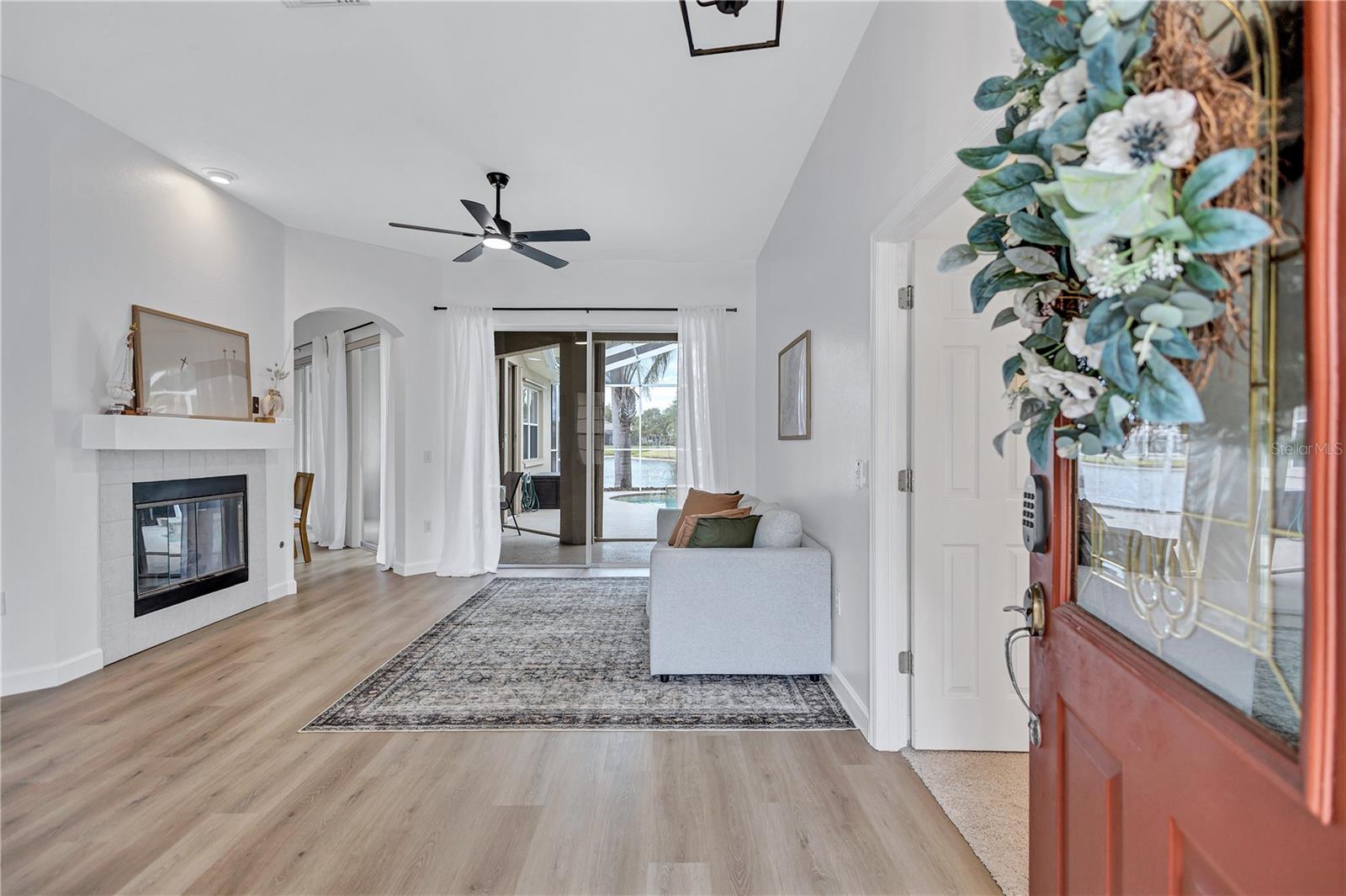 RIVER WATCH - Residential