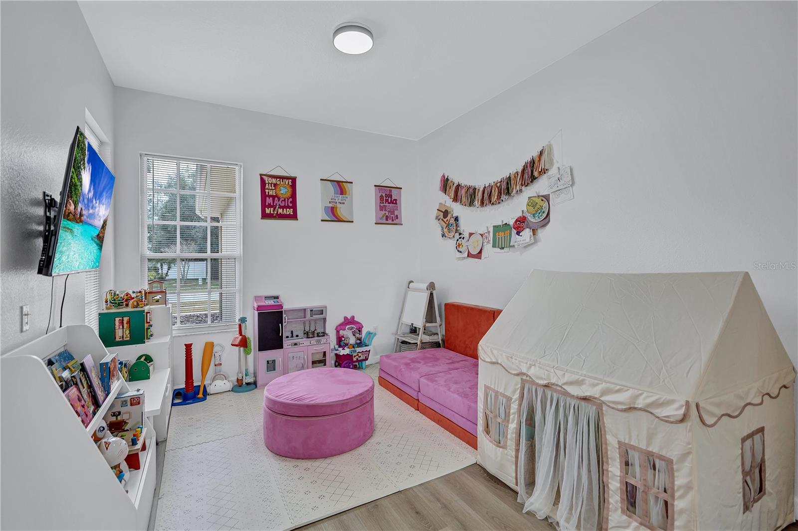 RIVER WATCH - Residential