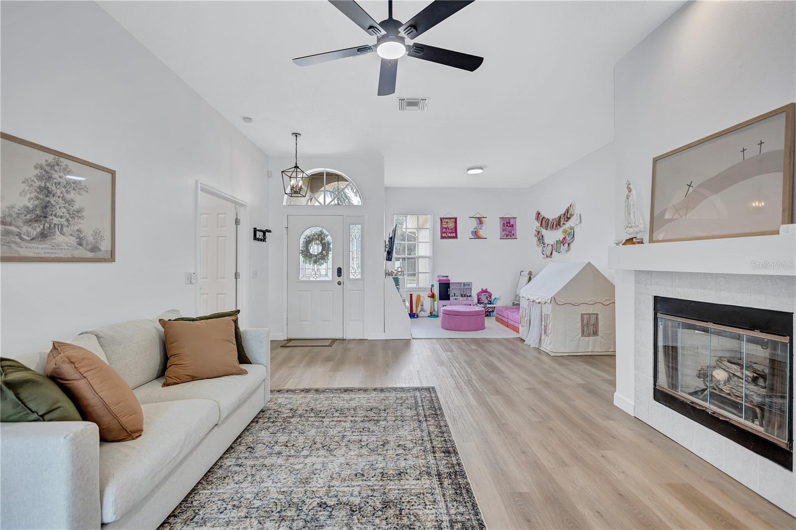 RIVER WATCH - Residential