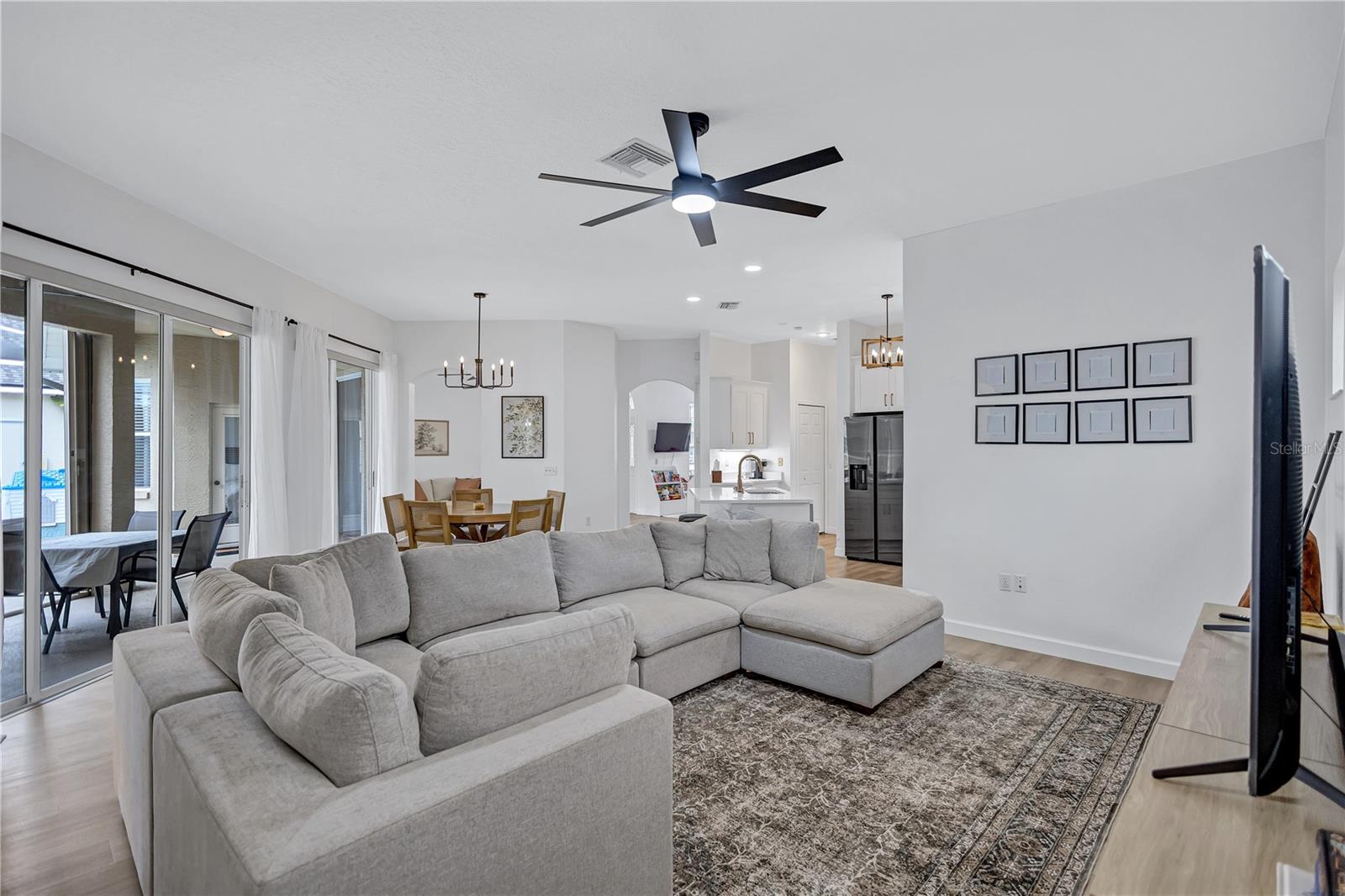 RIVER WATCH - Residential