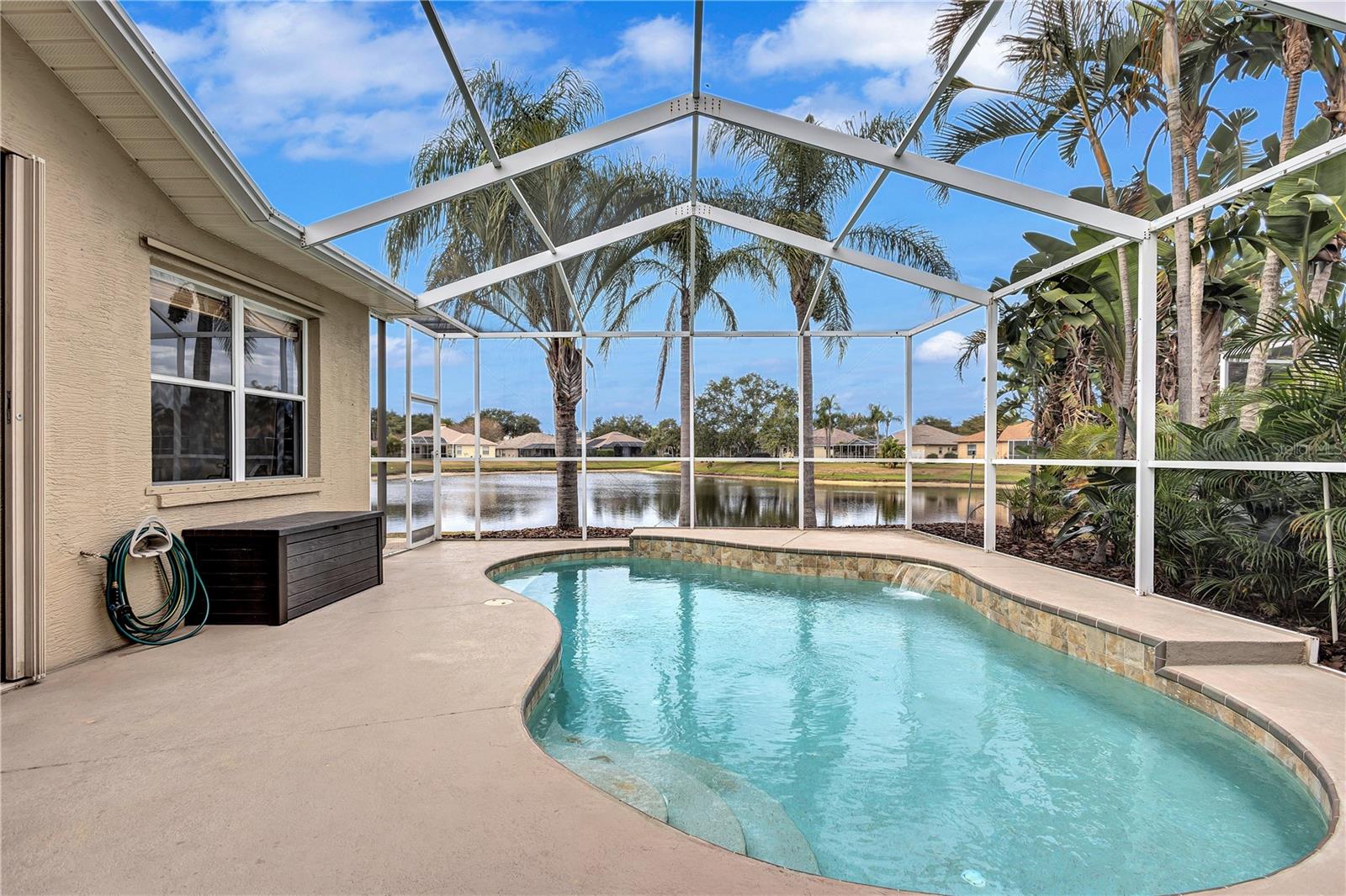 RIVER WATCH - Residential