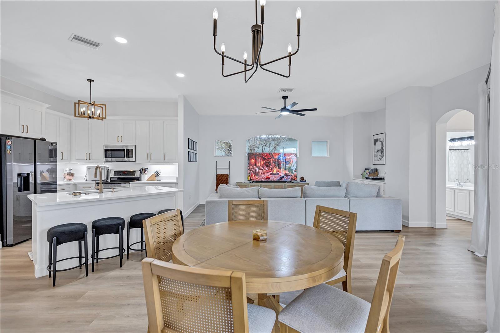 RIVER WATCH - Residential