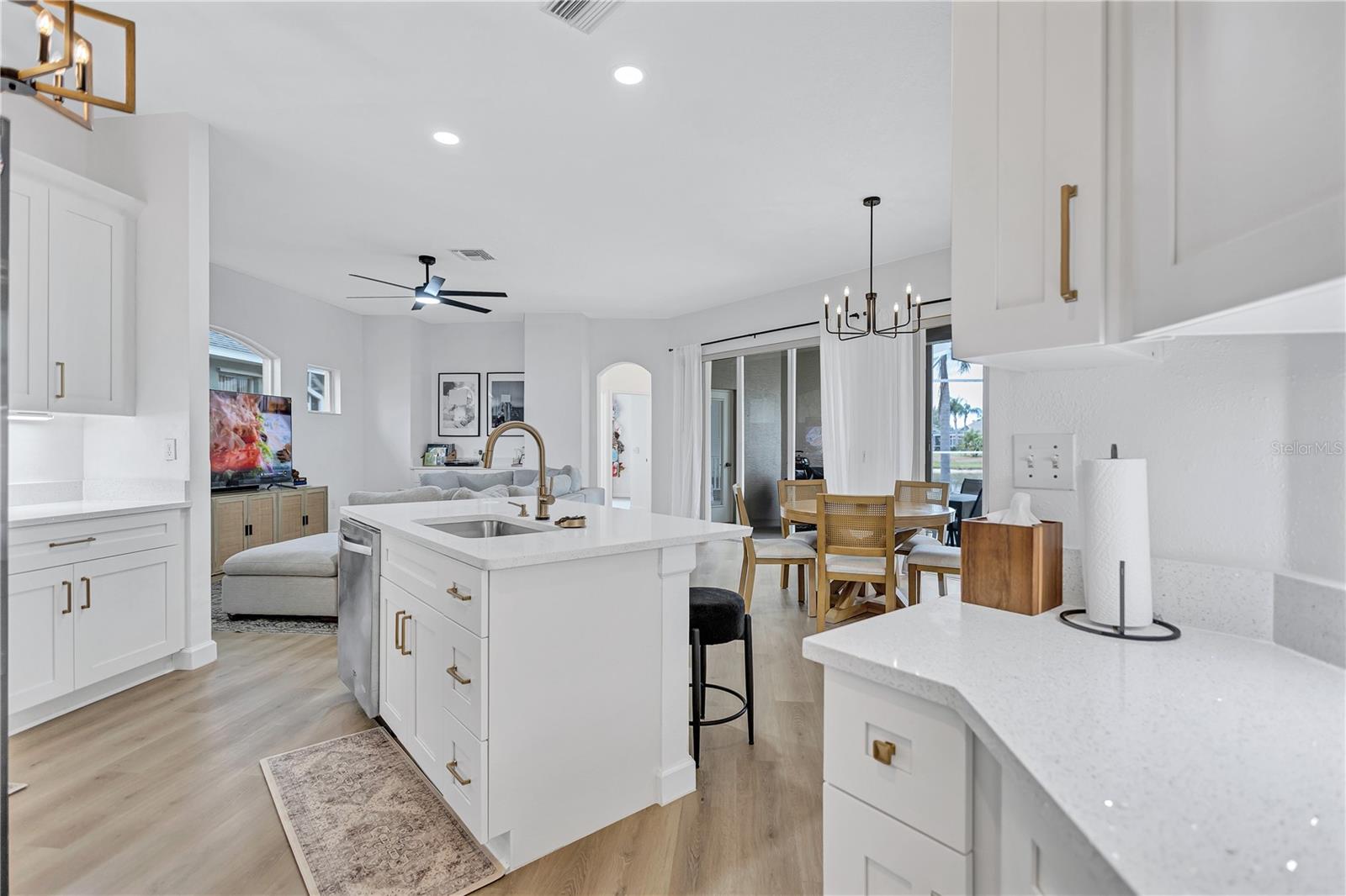 RIVER WATCH - Residential