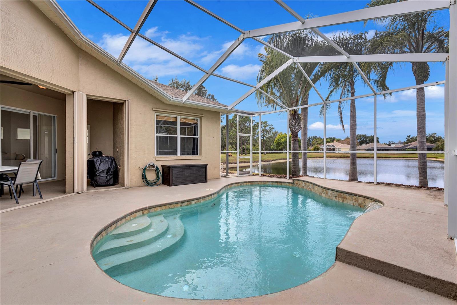 RIVER WATCH - Residential