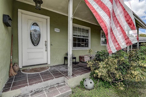 1508 Suffolk Street N, St Petersburg, FL 33710