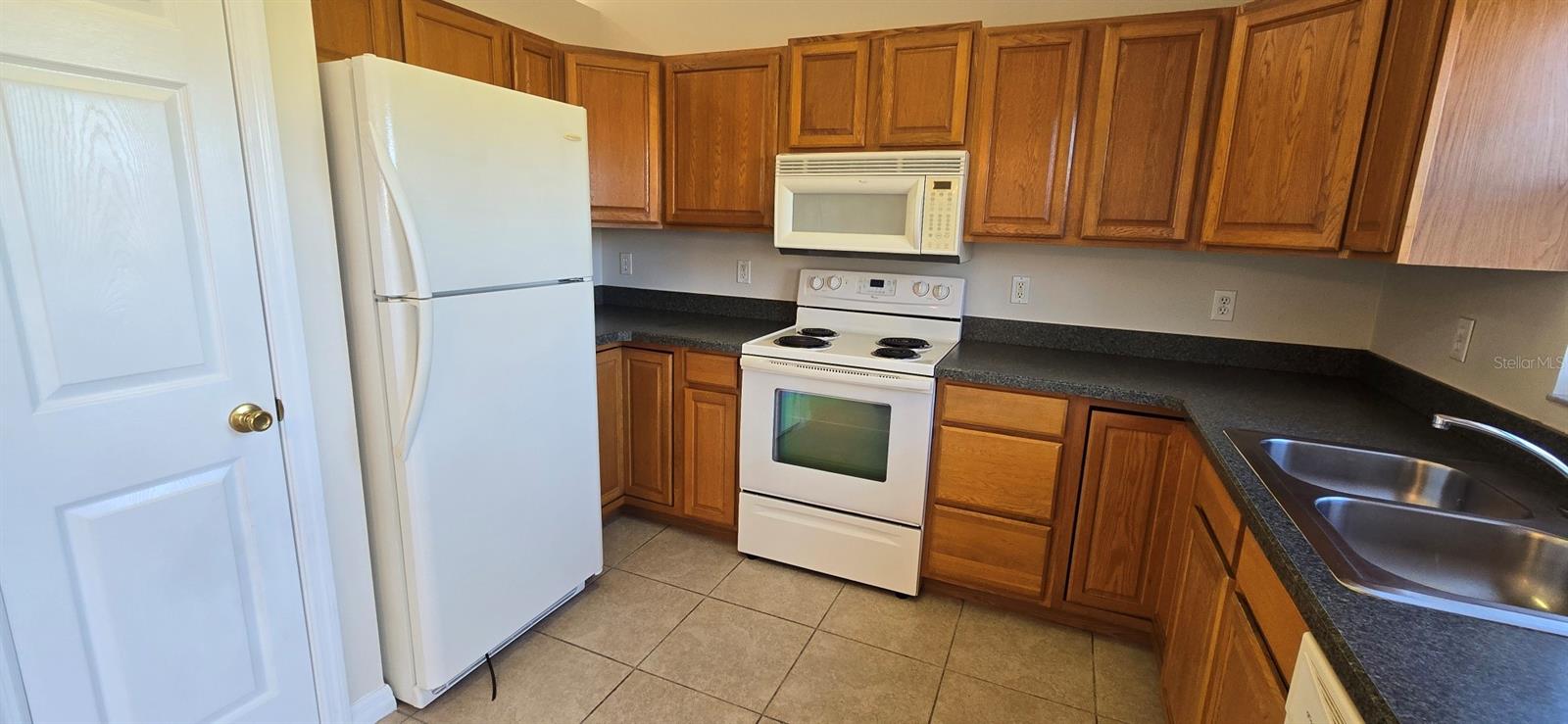 SILVER SPGS SHORES S - Residential Lease