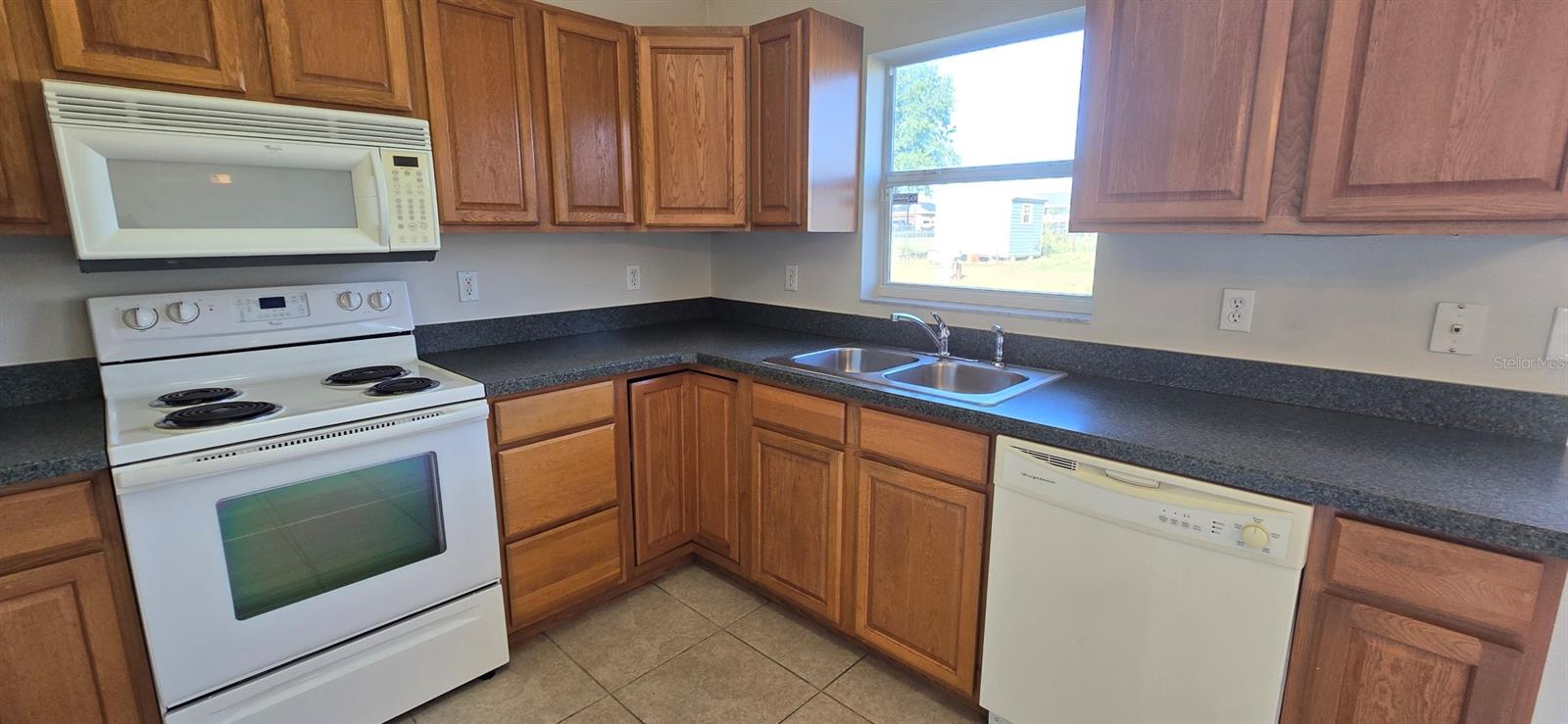 SILVER SPGS SHORES S - Residential Lease