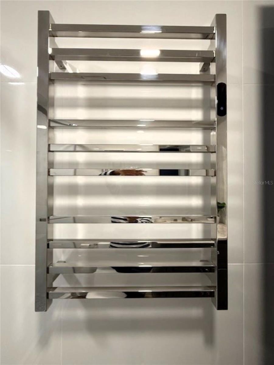 BEACH HARBOR CLUB - Residential Lease