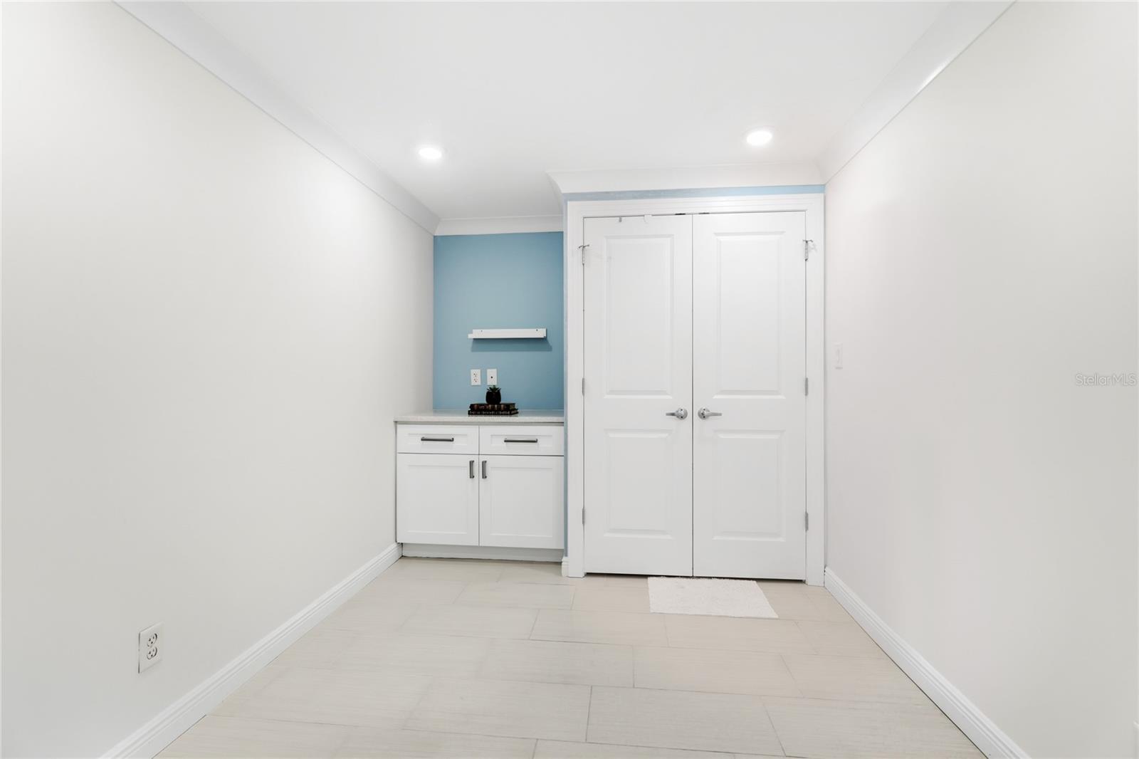 DOLPHIN TOWER - Residential