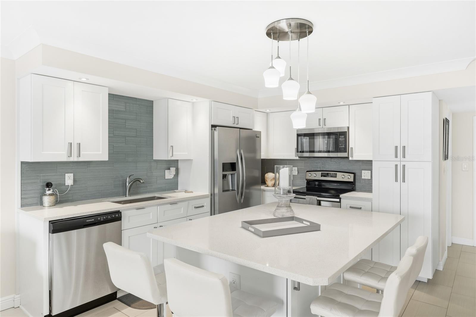 101 S GULFSTREAM AVENUE 14D