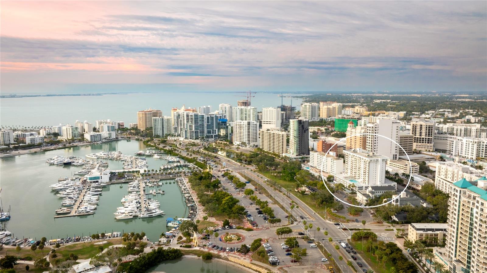 DOLPHIN TOWER - Residential